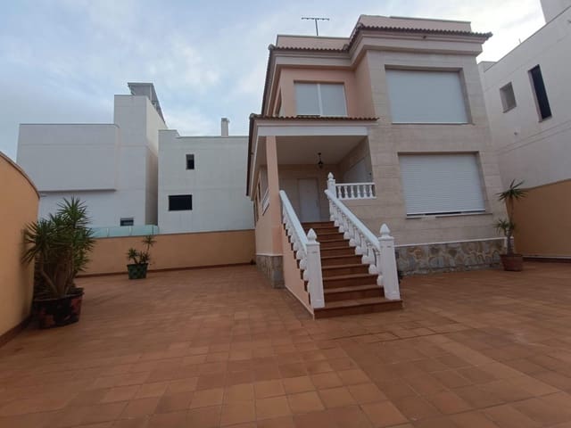 4 sovrum Villa till salu i Villamartín - Las Filipinas, Orihuela - 289 000 € (Ref: 9401961)