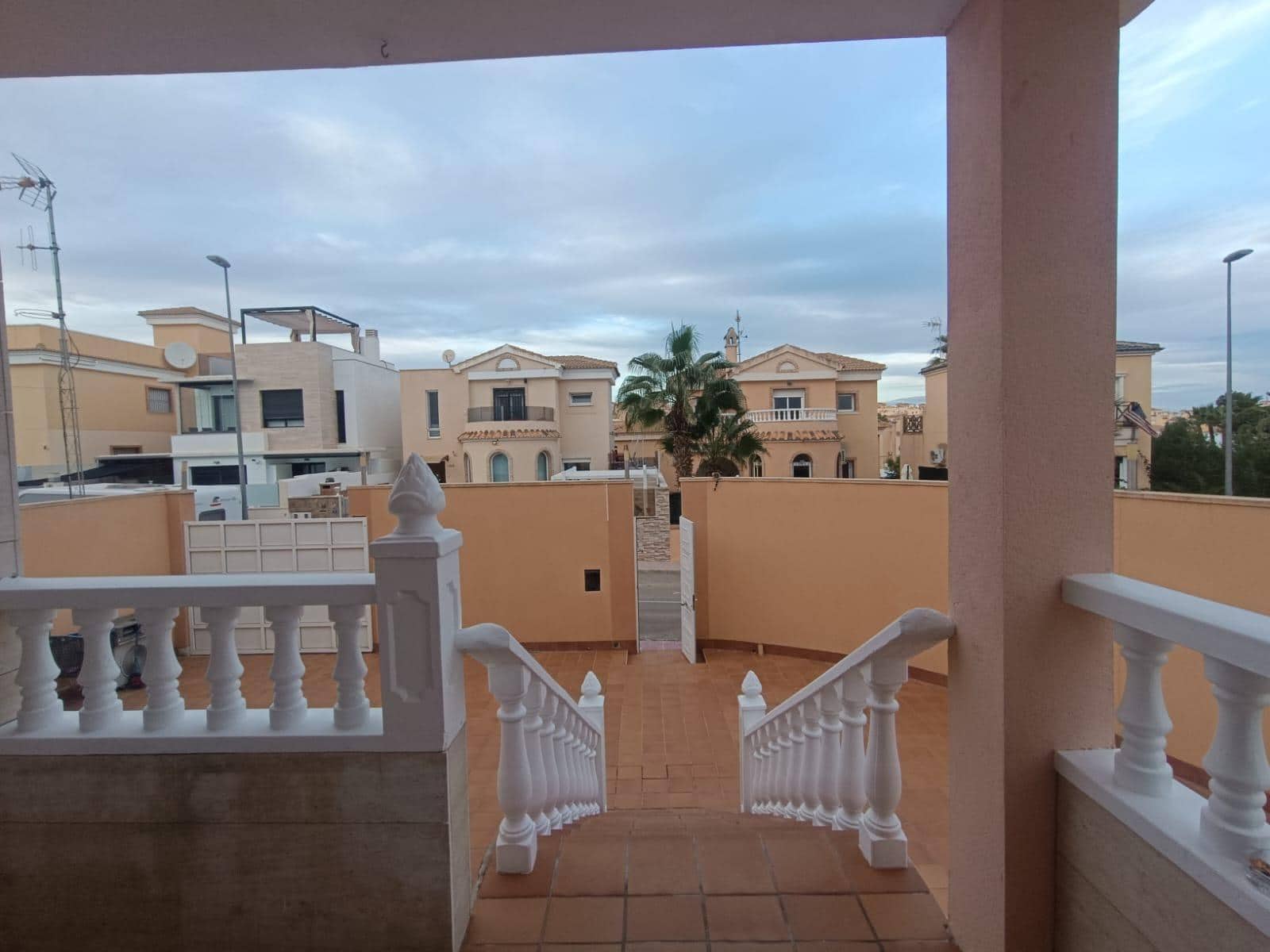 4 sovrum Villa till salu i Orihuela Costa - 289 000 € (Ref: 9401961)