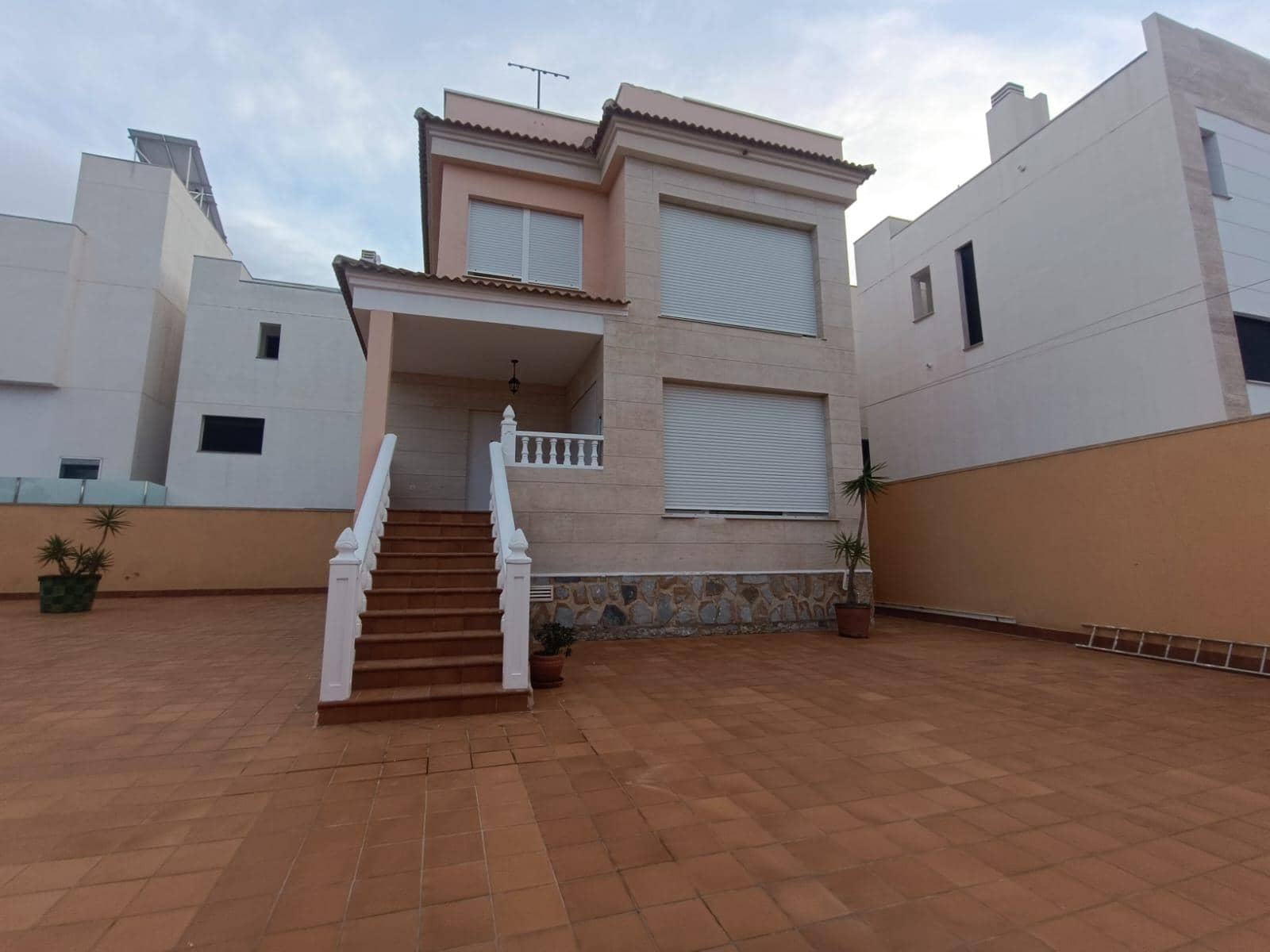 4 sovrum Villa till salu i Orihuela Costa - 289 000 € (Ref: 9401961)