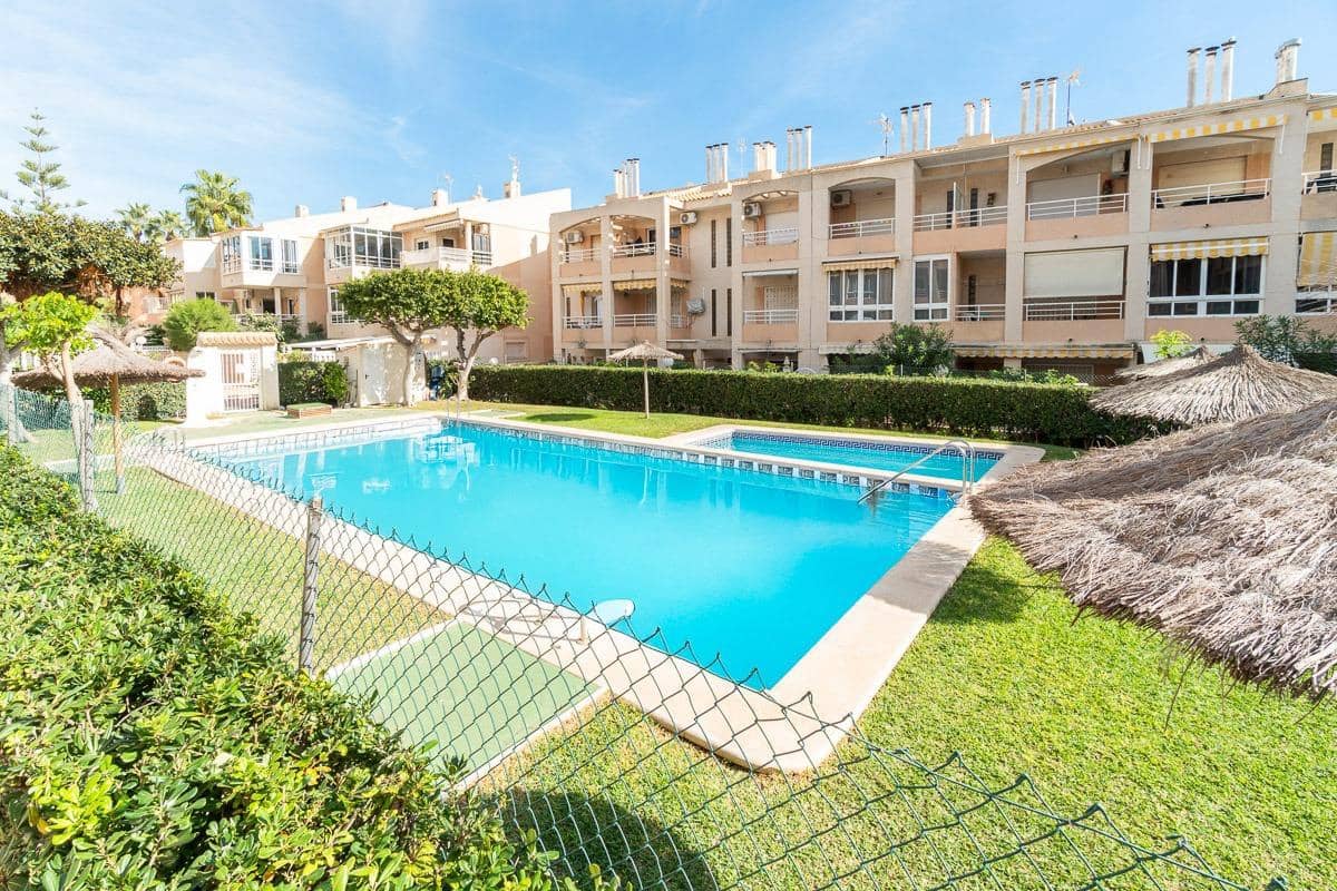 1 soveværelse Lejlighed til salg i Torrevieja med swimmingpool - € 115.000 (Ref: 9414003)