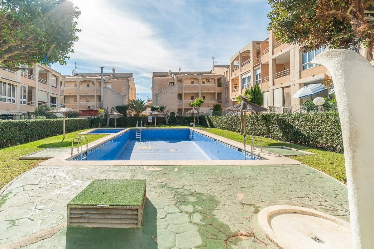1 soveværelse Lejlighed til salg i Torrevieja med swimmingpool - € 115.000 (Ref: 9414003)
