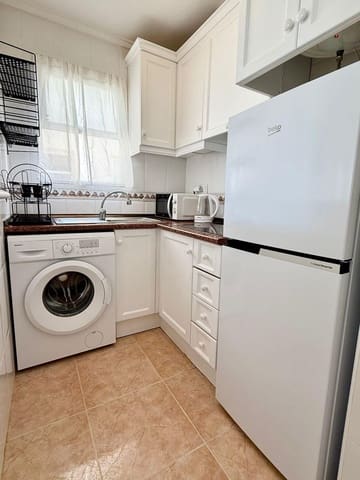 2 makuuhuone Kattohuoneisto myytävänä paikassa Torrevieja mukana uima-altaan - 145 000 € (Ref: 9450474)