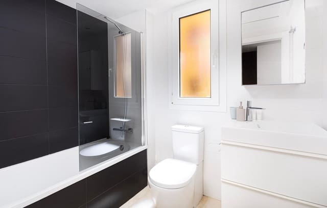 2 makuuhuone Asunto myytävänä paikassa Punta Prima, Torrevieja mukana uima-altaan - 305 000 € (Ref: 9450475)