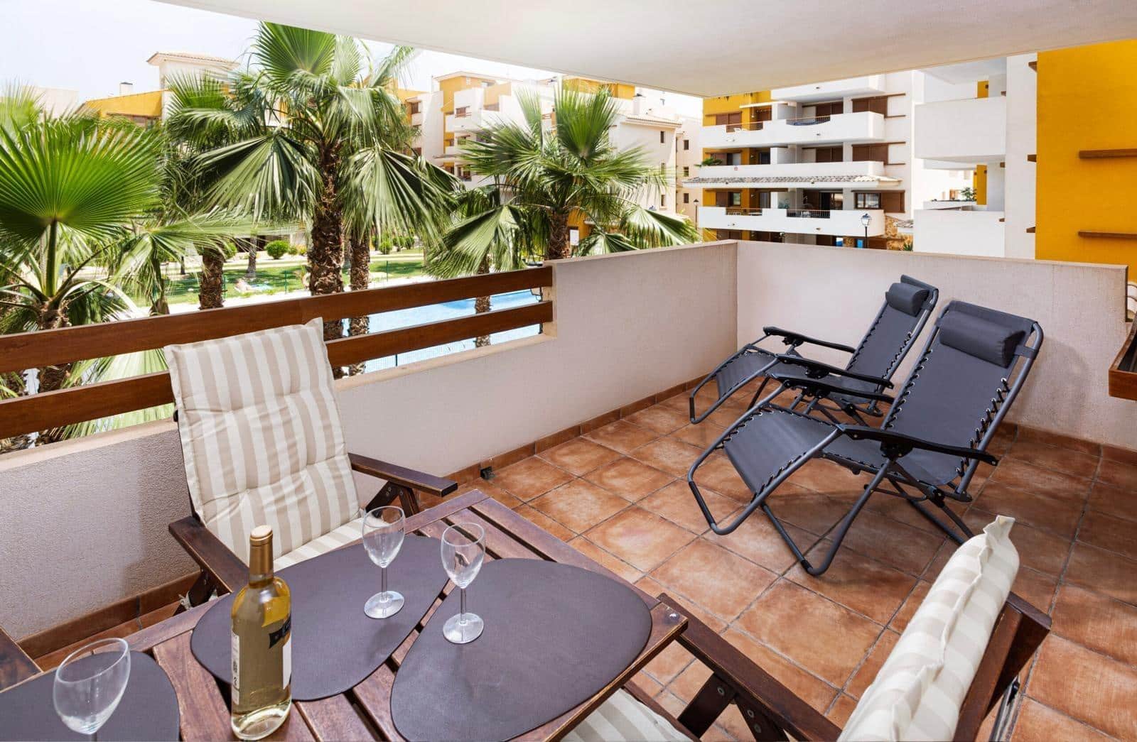 2 quarto Apartamento para venda em Punta Prima com piscina - 305 000 € (Ref: 9450475)