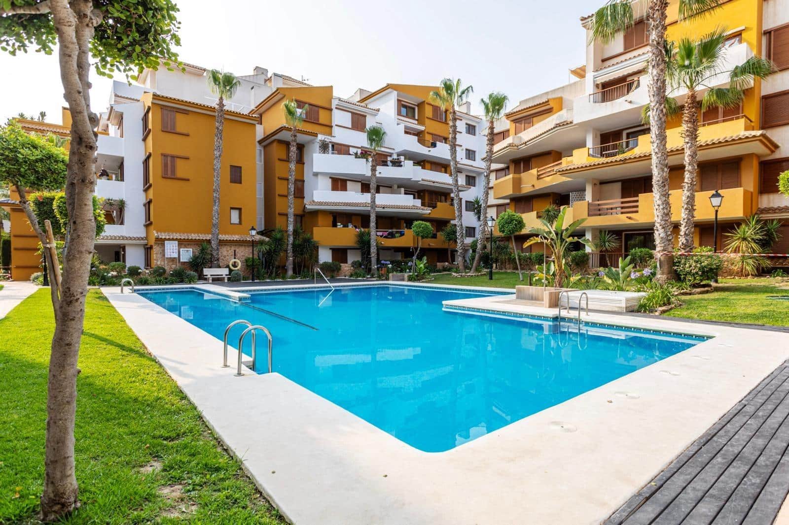 2 quarto Apartamento para venda em Punta Prima com piscina - 305 000 € (Ref: 9450475)