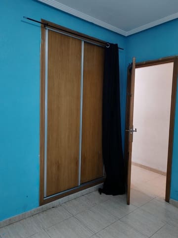 Piso de 2 habitaciones en Centro, Torrevieja en venta - 117.000 € (Ref: 9462531)