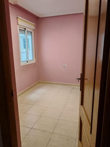 Piso de 2 habitaciones en Centro, Torrevieja en venta - 117.000 € (Ref: 9462531)