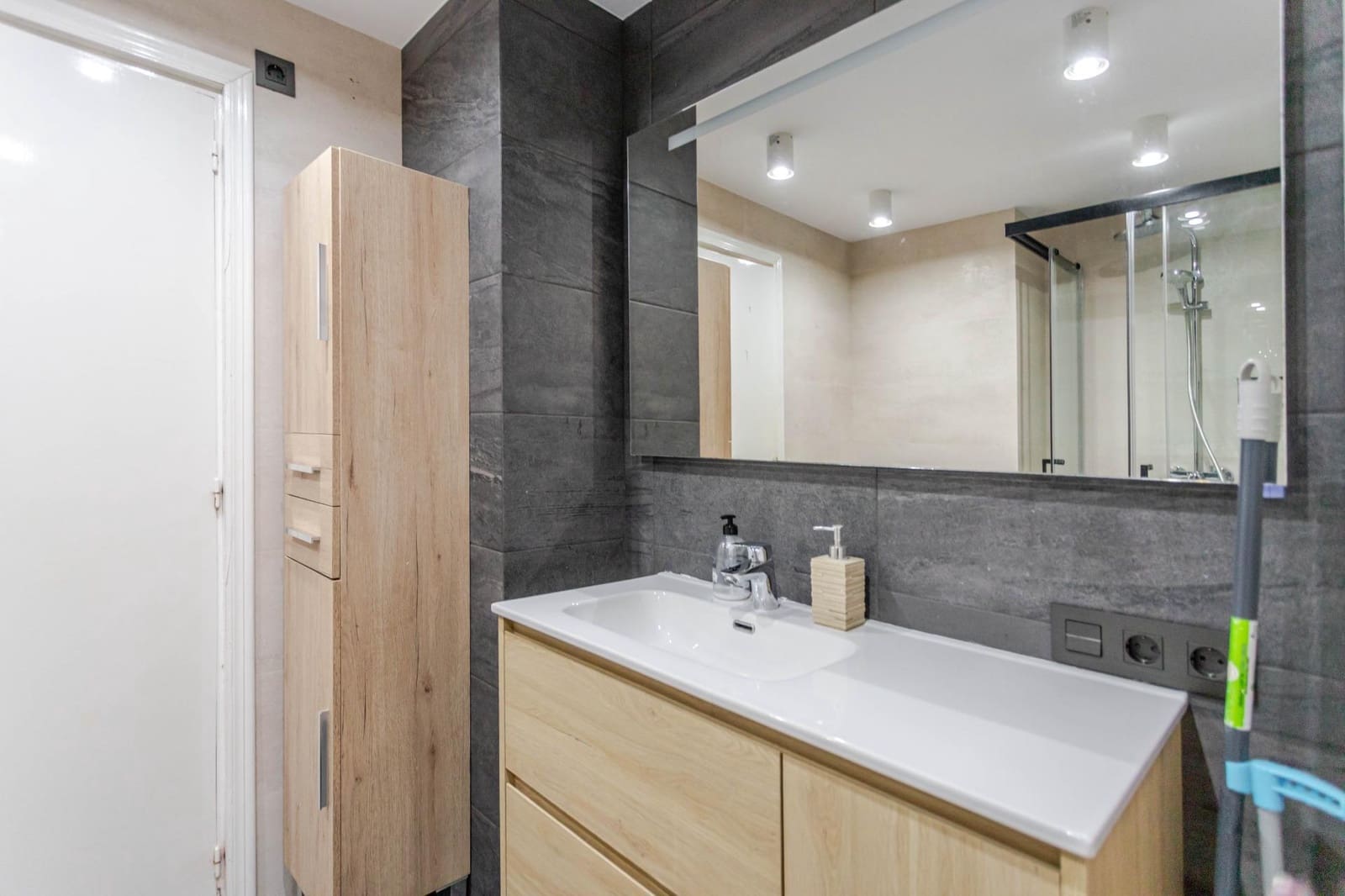 1 quarto Apartamento para venda em Torrevieja - 138 000 € (Ref: 9470632)