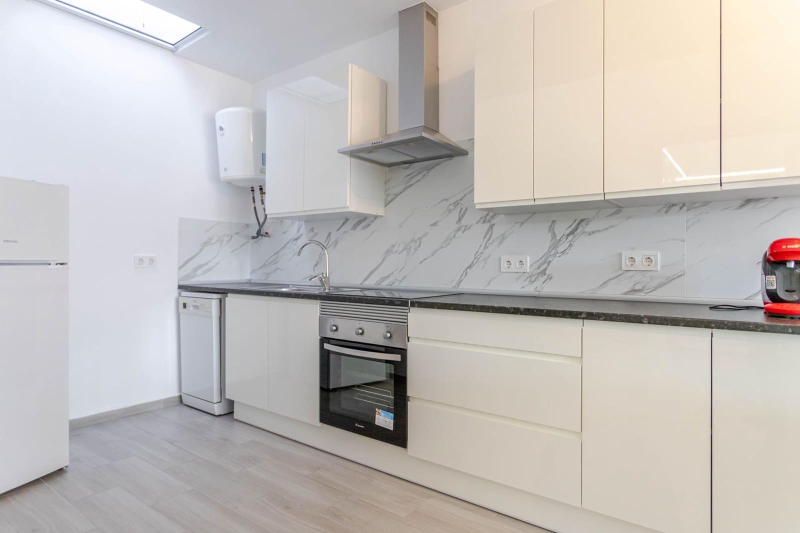 2 slaapkamer Rijtjeshuis te koop in Torrevieja - € 129.900 (Ref: 9496415)