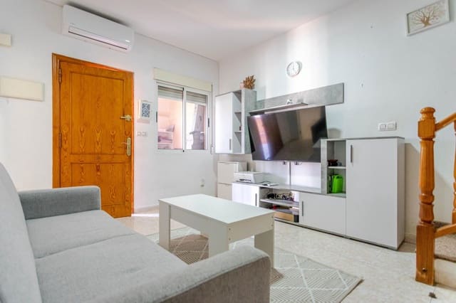 3 soveværelse Rækkehus til salg i Paraje Natural, Torrevieja med swimmingpool - € 199.000 (Ref: 9530846)