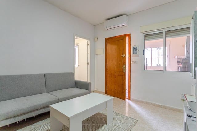 3 soveværelse Rækkehus til salg i Paraje Natural, Torrevieja med swimmingpool - € 199.000 (Ref: 9530846)