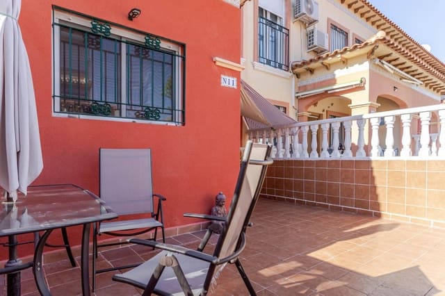 3 slaapkamer Rijtjeshuis te koop in Paraje Natural, Torrevieja met zwembad - € 199.000 (Ref: 9530846)