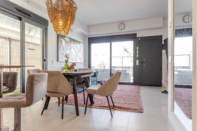 3 slaapkamer Villa te koop in Orihuela Costa, Orihuela met zwembad - € 395.000 (Ref: 9530847)