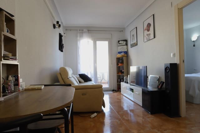 2 soveværelse Penthouse til salg i Centro, Torrevieja med swimmingpool - € 131.000 (Ref: 9541660)