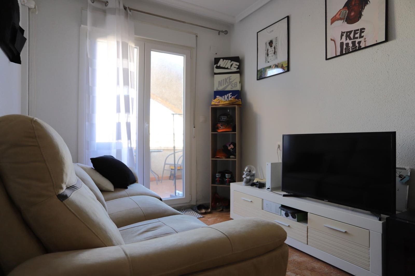 2 soveværelse Penthouse til salg i Torrevieja med swimmingpool - € 131.000 (Ref: 9541660)