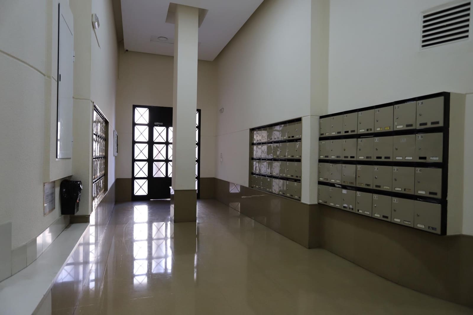 2 soveværelse Penthouse til salg i Torrevieja med swimmingpool - € 131.000 (Ref: 9541660)