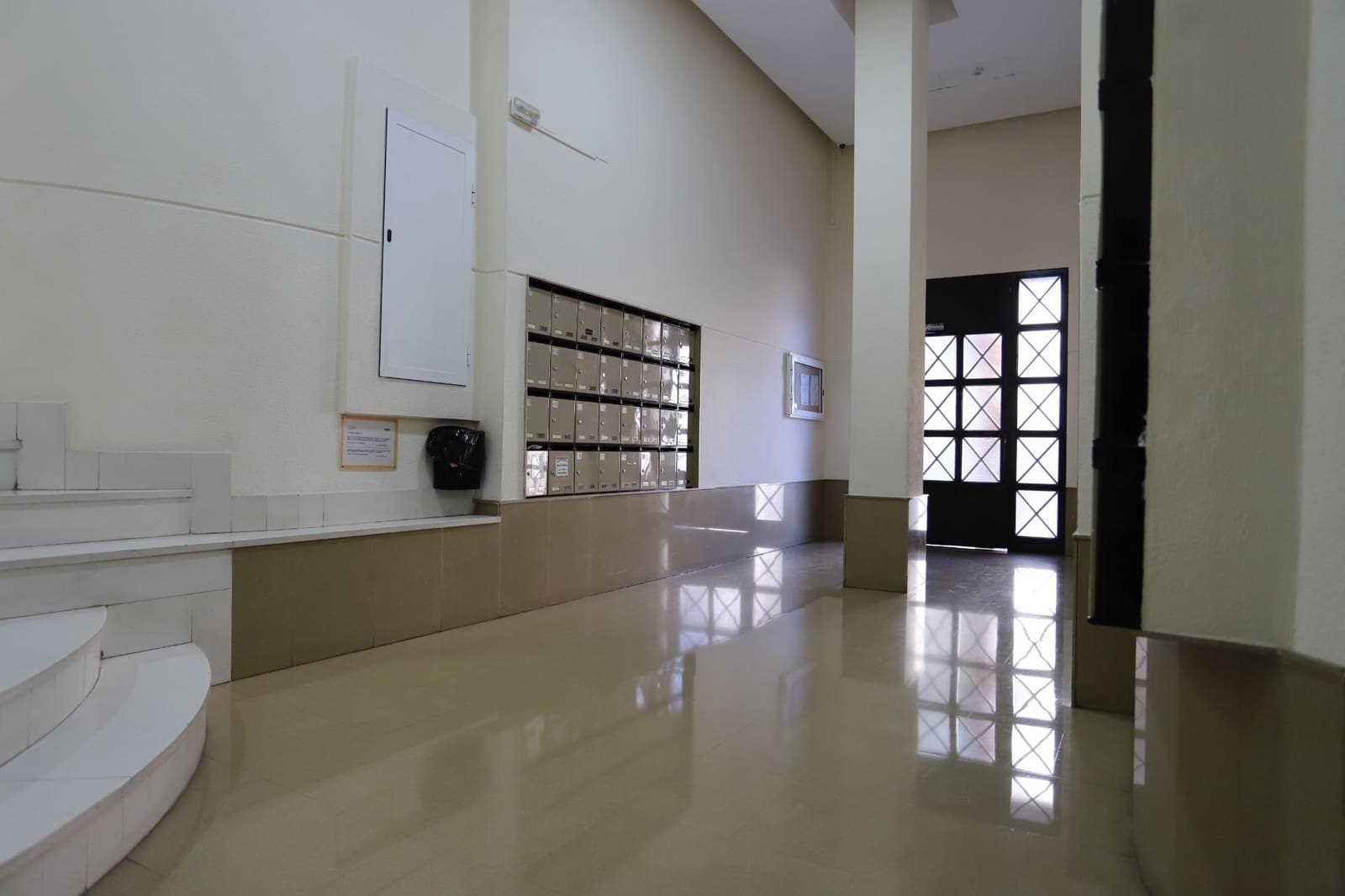 2 makuuhuone Kattohuoneisto myytävänä paikassa Torrevieja mukana uima-altaan - 131 000 € (Ref: 9541660)