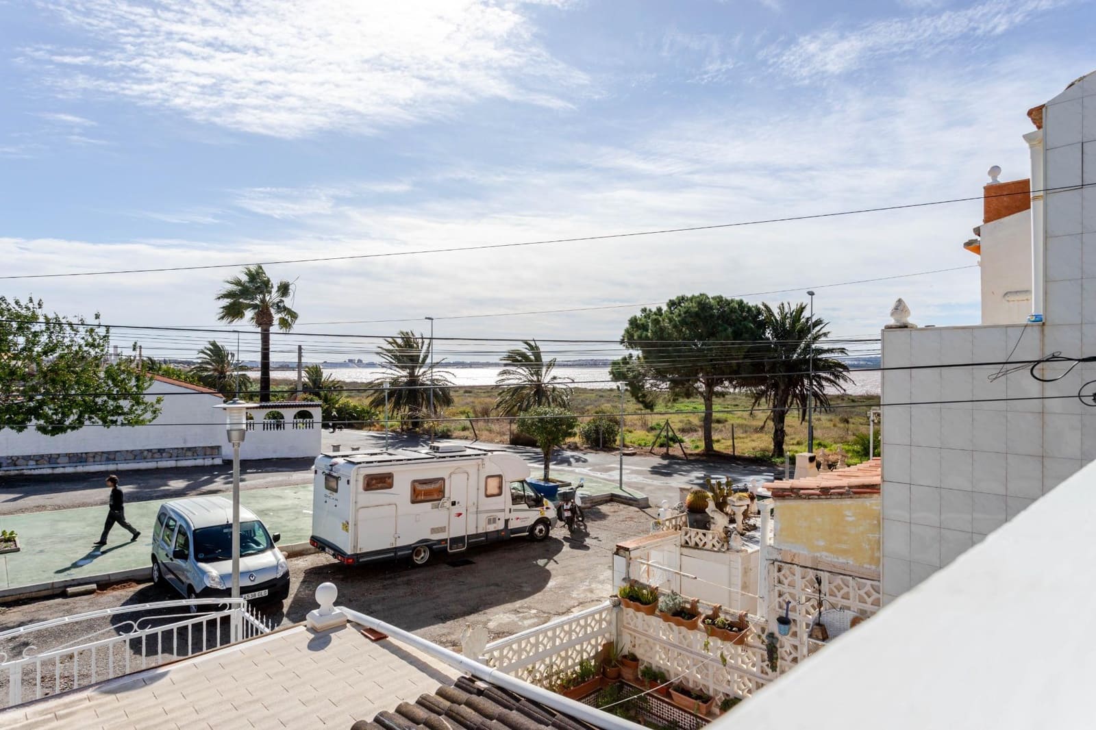 2 makuuhuone Rivitalo myytävänä paikassa Torrevieja - 129 990 € (Ref: 9562096)