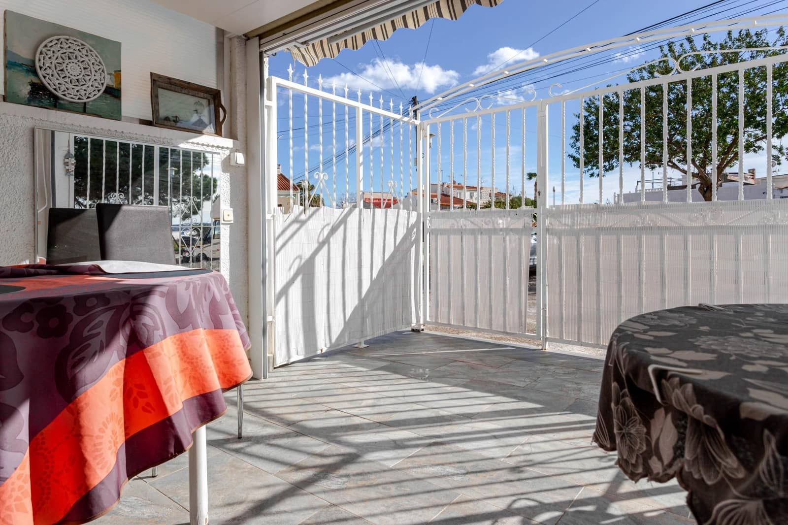 2 makuuhuone Rivitalo myytävänä paikassa Torrevieja - 129 990 € (Ref: 9562096)