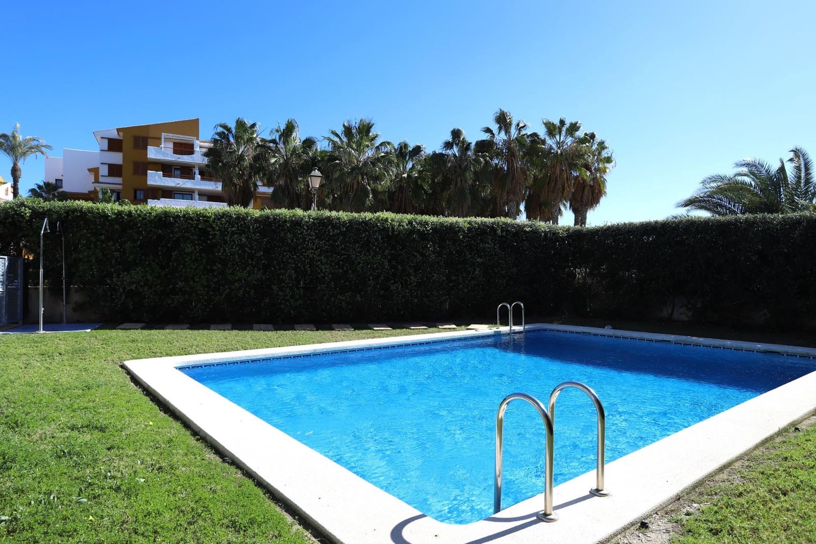 3 sypialnia Dom szeregowy na sprzedaż w Punta Prima z basenem - 375 000 € (Ref: 9605214)