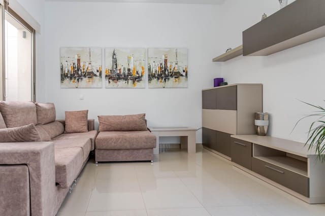 3 soveværelse Rækkehus til salg i Punta Prima, Torrevieja med swimmingpool - € 375.000 (Ref: 9605214)