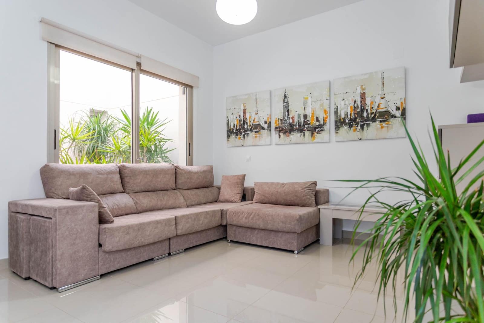 3 bedroom Terraced Villa for sale in Punta Prima with pool - € 375,000 (Ref: 9605214)