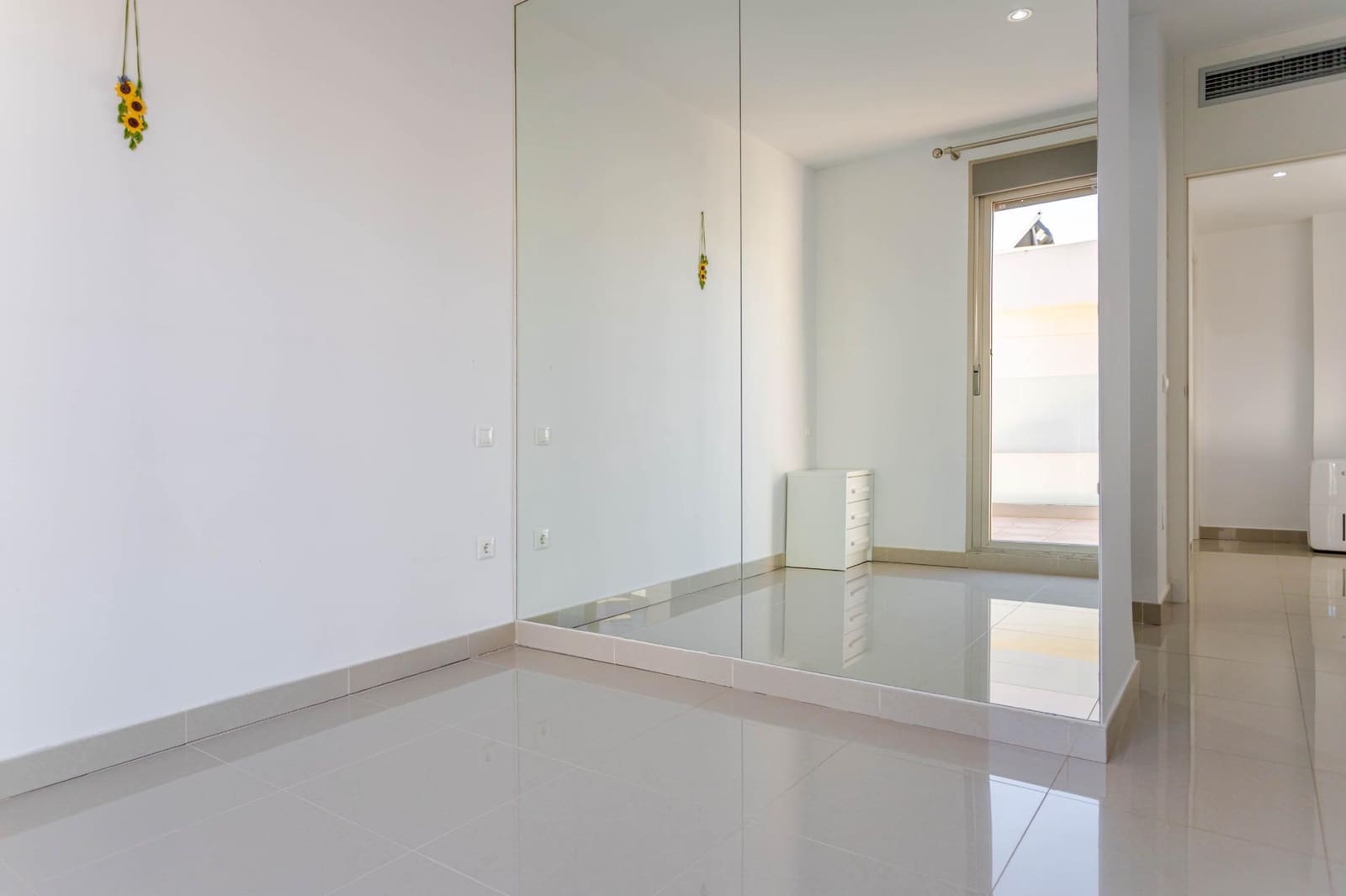 3 bedroom Terraced Villa for sale in Punta Prima with pool - € 375,000 (Ref: 9605214)