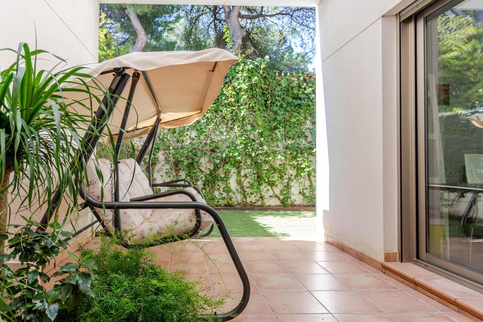 3 bedroom Terraced Villa for sale in Punta Prima with pool - € 375,000 (Ref: 9605214)