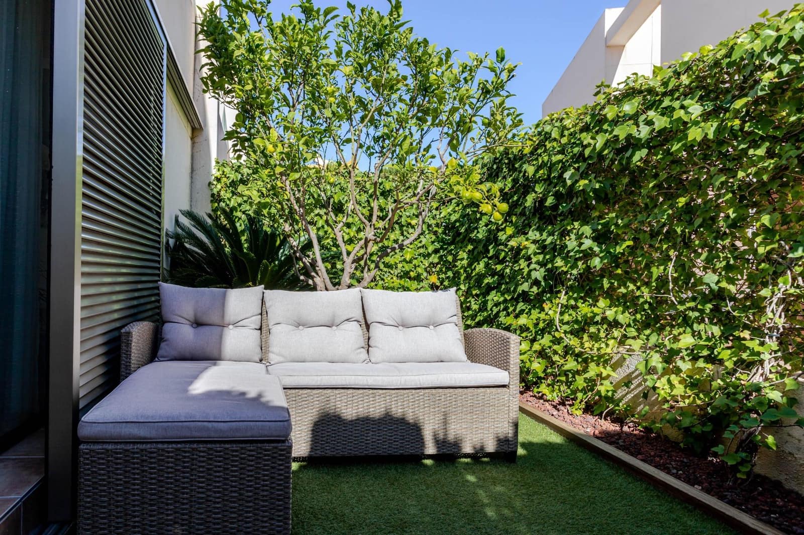 3 bedroom Terraced Villa for sale in Punta Prima with pool - € 375,000 (Ref: 9605214)