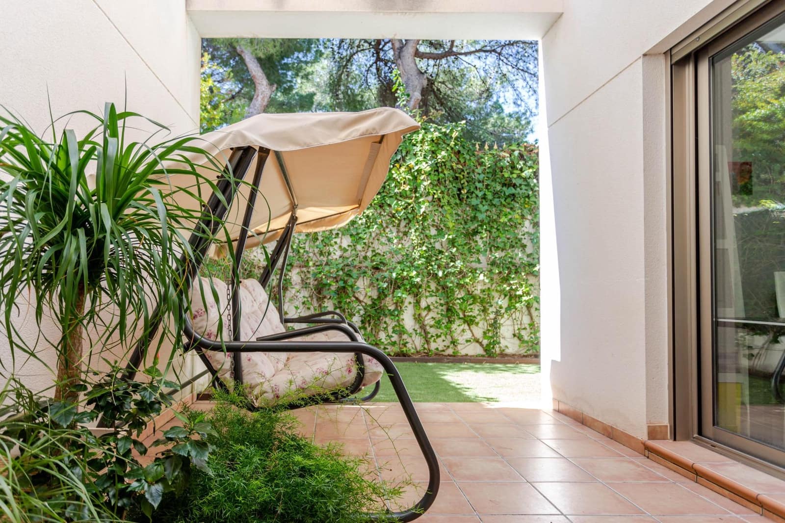 3 bedroom Terraced Villa for sale in Punta Prima with pool - € 375,000 (Ref: 9605214)