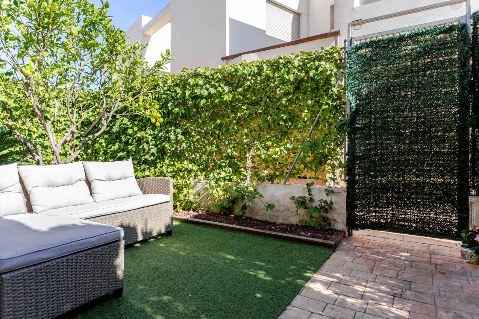 3 bedroom Terraced Villa for sale in Punta Prima with pool - € 375,000 (Ref: 9605214)