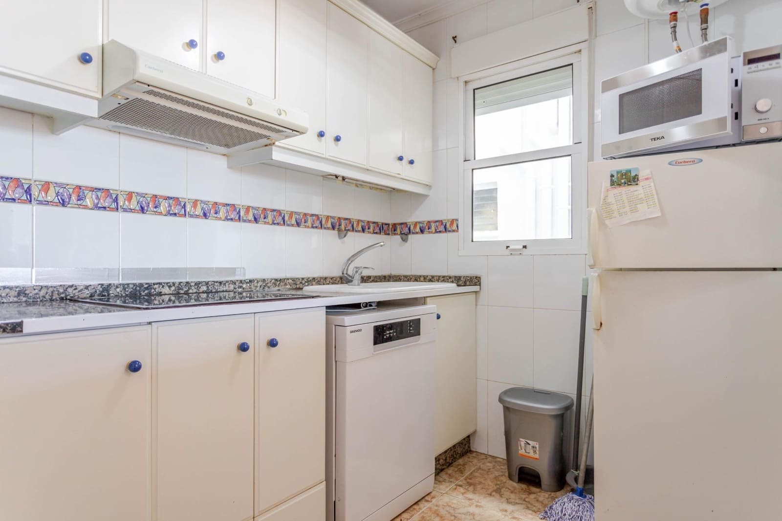 2 soverom Leilighet til salgs i Torrevieja med garasje - € 184 990 (Ref: 9616105)