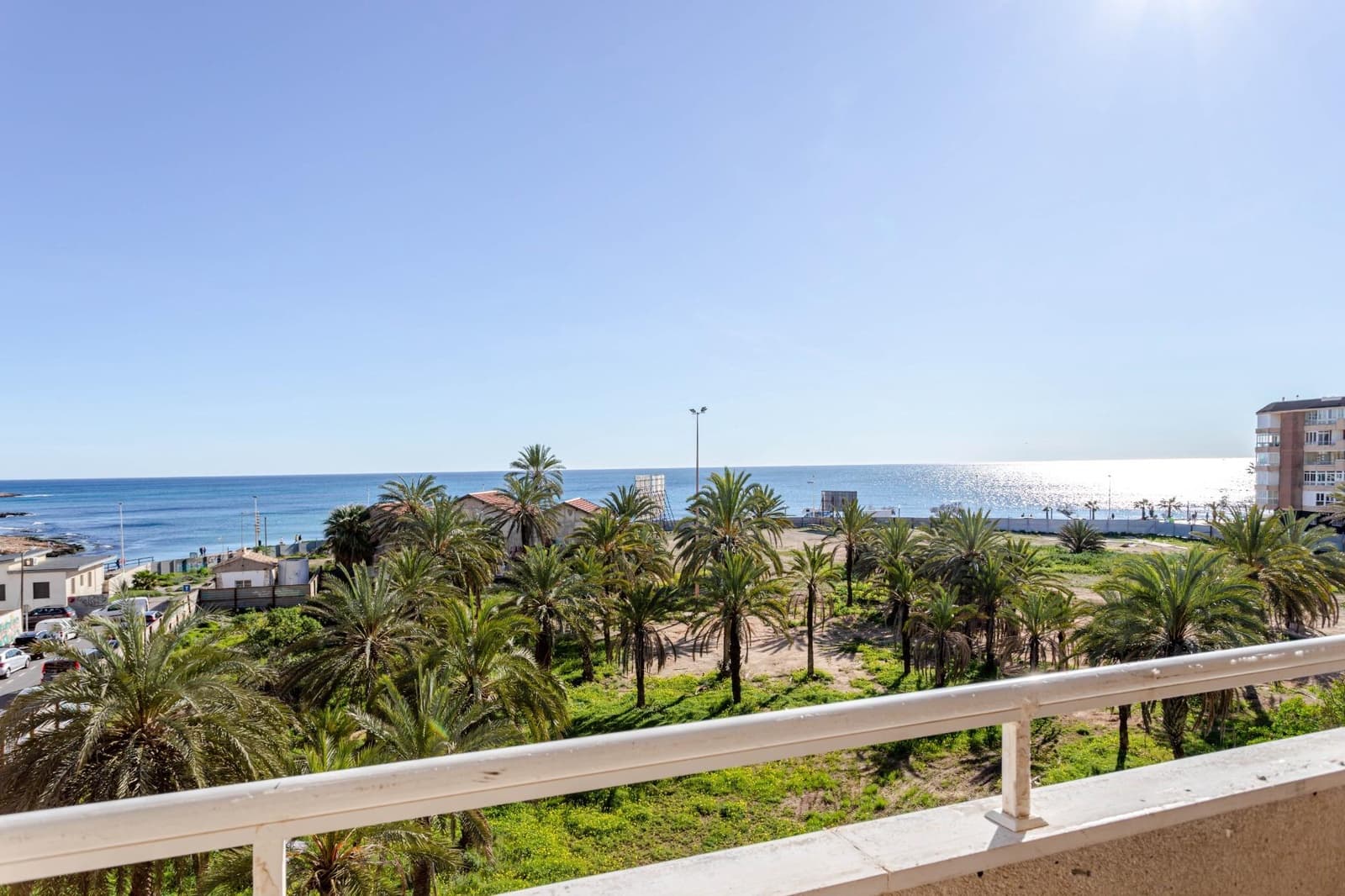 2 soverom Leilighet til salgs i Torrevieja med garasje - € 184 990 (Ref: 9616105)