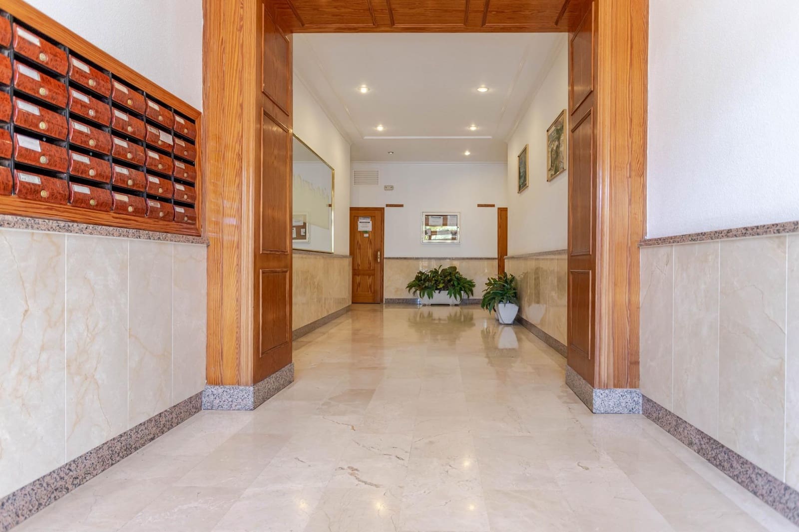 2 soverom Leilighet til salgs i Torrevieja med garasje - € 184 990 (Ref: 9616105)