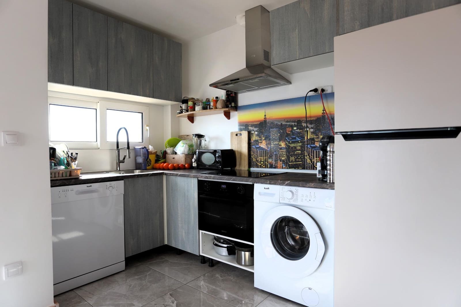 2 soverom Penthouse til salgs i Torrevieja med svømmebasseng - € 299 990 (Ref: 9627831)