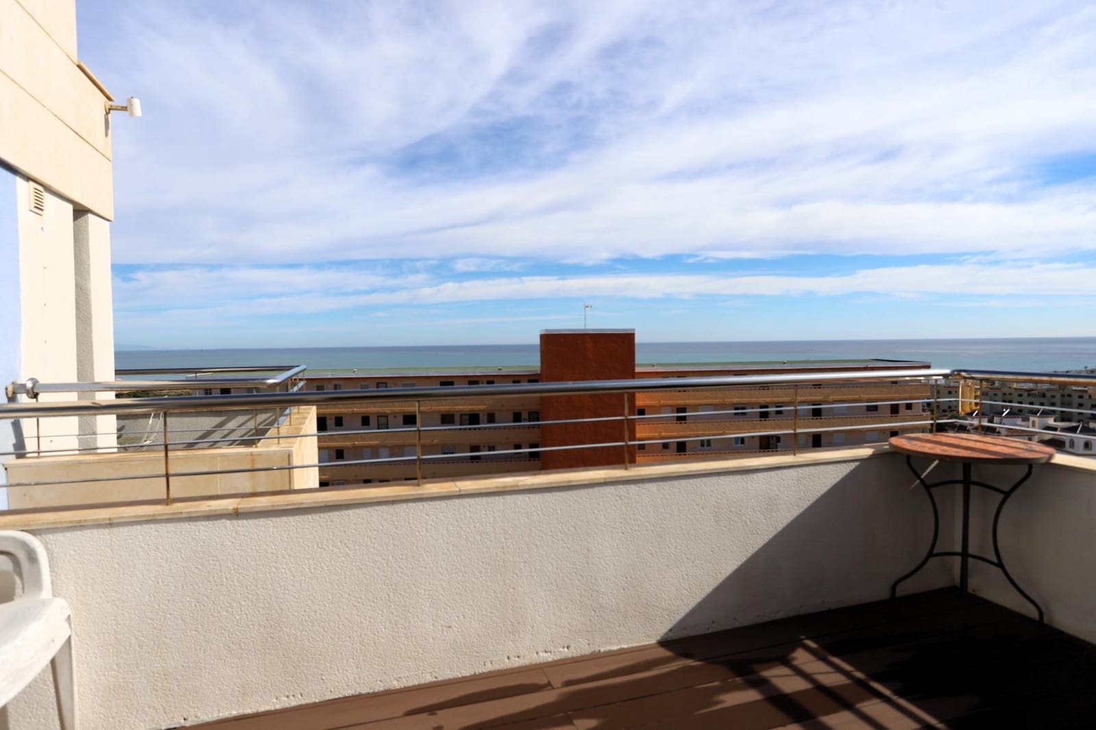2 soverom Penthouse til salgs i Torrevieja med svømmebasseng - € 299 990 (Ref: 9627831)