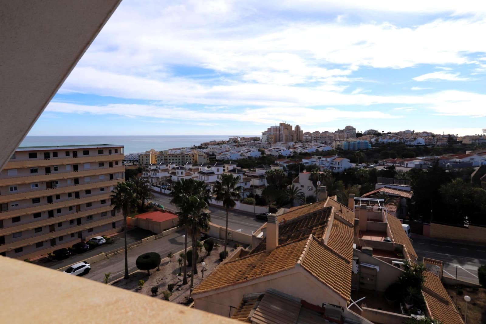2 soverom Penthouse til salgs i Torrevieja med svømmebasseng - € 299 990 (Ref: 9627831)