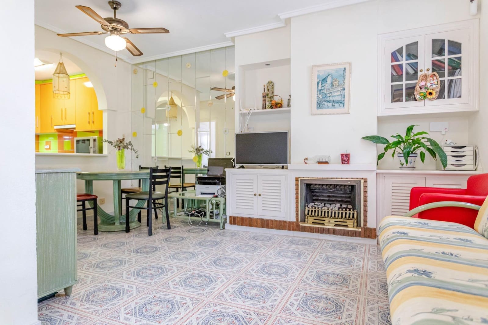 2 bedroom Bungalow for sale in Torrevieja with pool - € 168,000 (Ref: 9648390)