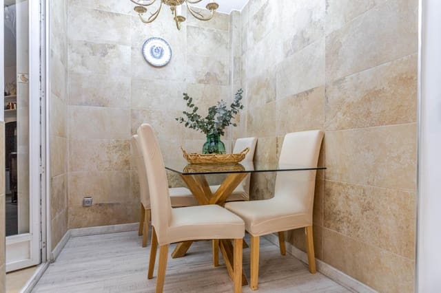 3 chambre Villa/Maison Semi-Mitoyenne à vendre à Los Frutales, Torrevieja avec piscine - 189 900 € (Ref: 9666797)