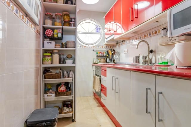 3 chambre Villa/Maison Semi-Mitoyenne à vendre à Los Frutales, Torrevieja avec piscine - 189 900 € (Ref: 9666797)