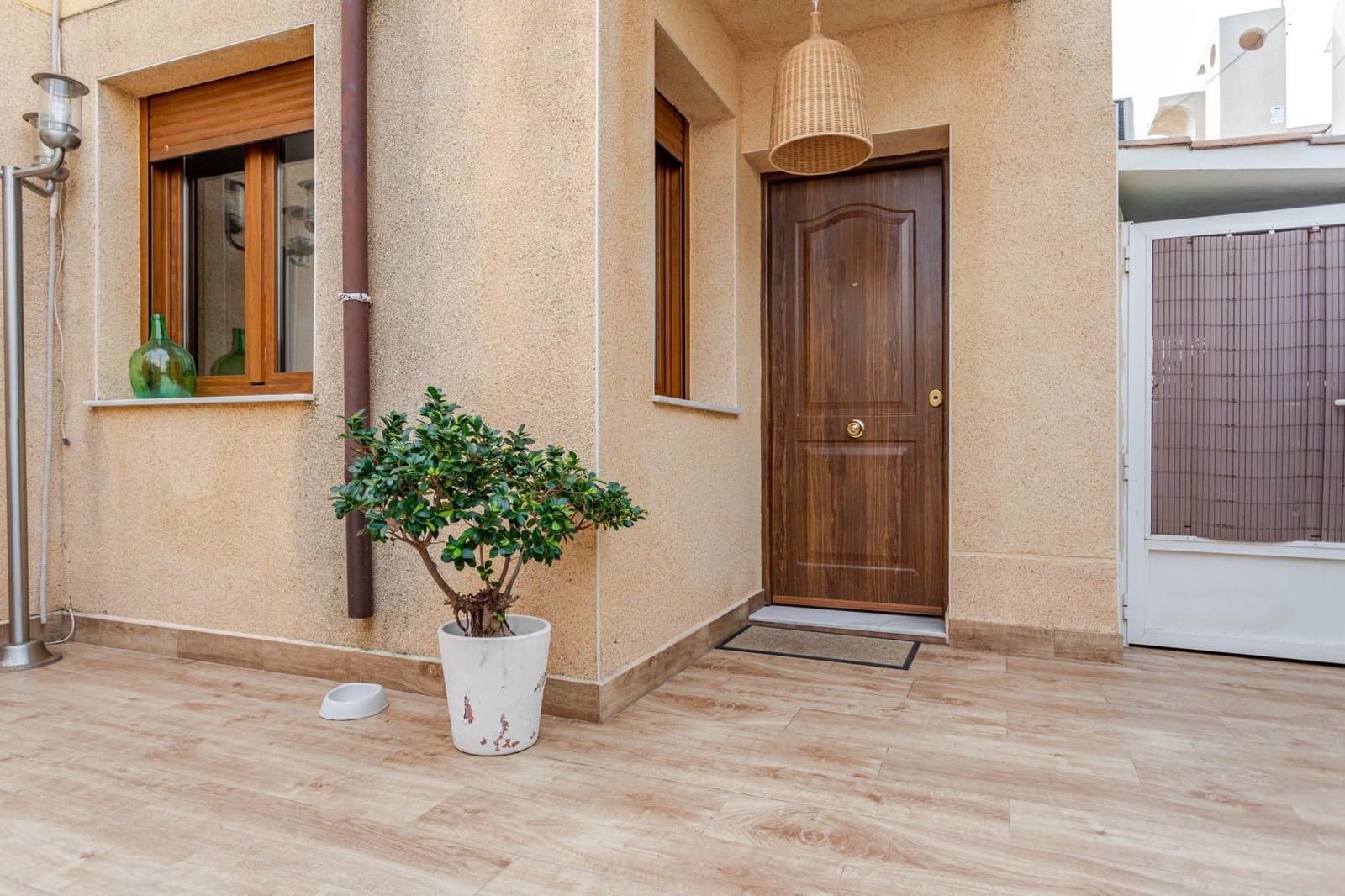 3 chambre Villa/Maison Semi-Mitoyenne à vendre à Torrevieja avec piscine - 189 900 € (Ref: 9666797)