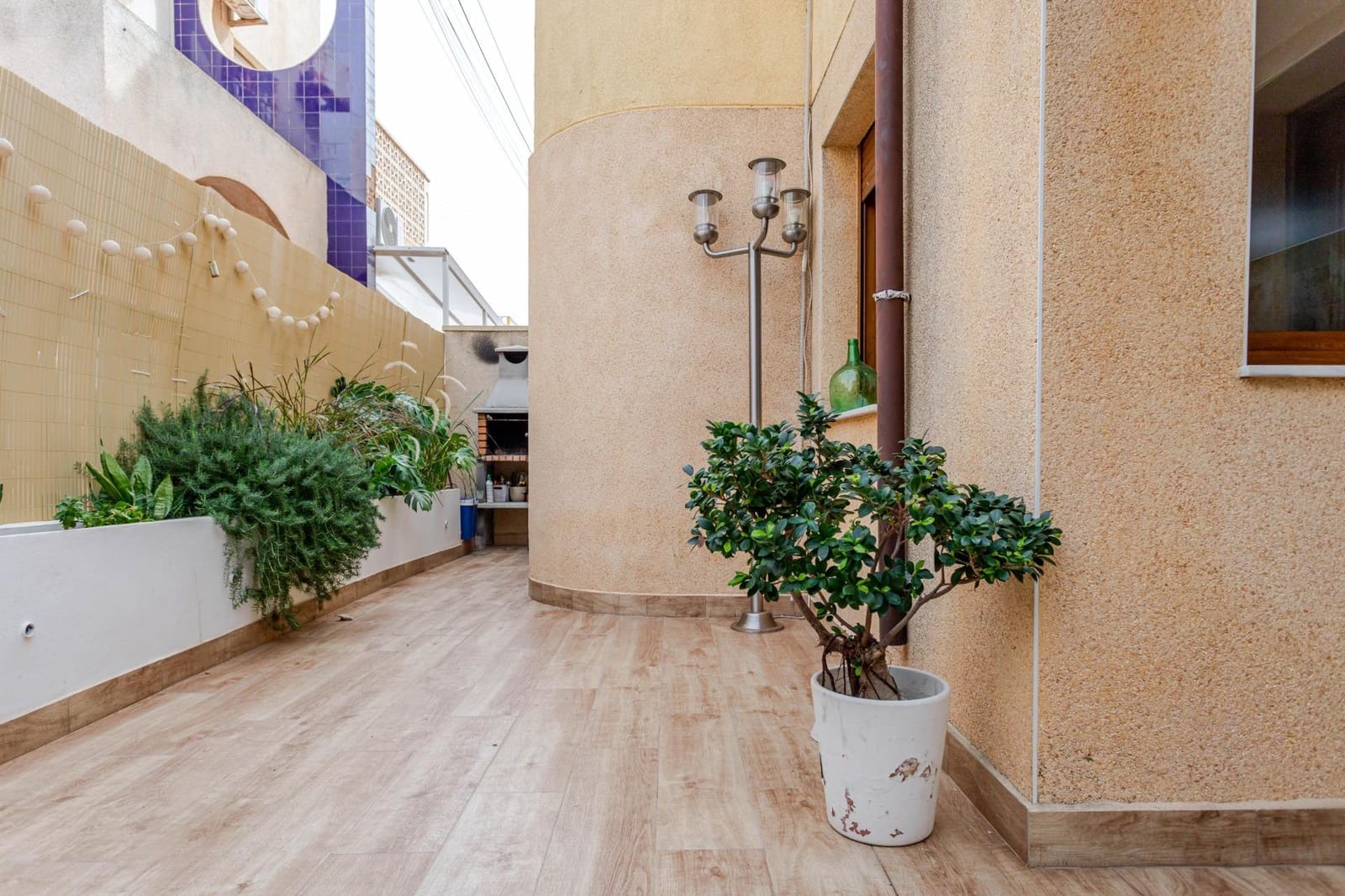 3 chambre Villa/Maison Semi-Mitoyenne à vendre à Torrevieja avec piscine - 189 900 € (Ref: 9666797)