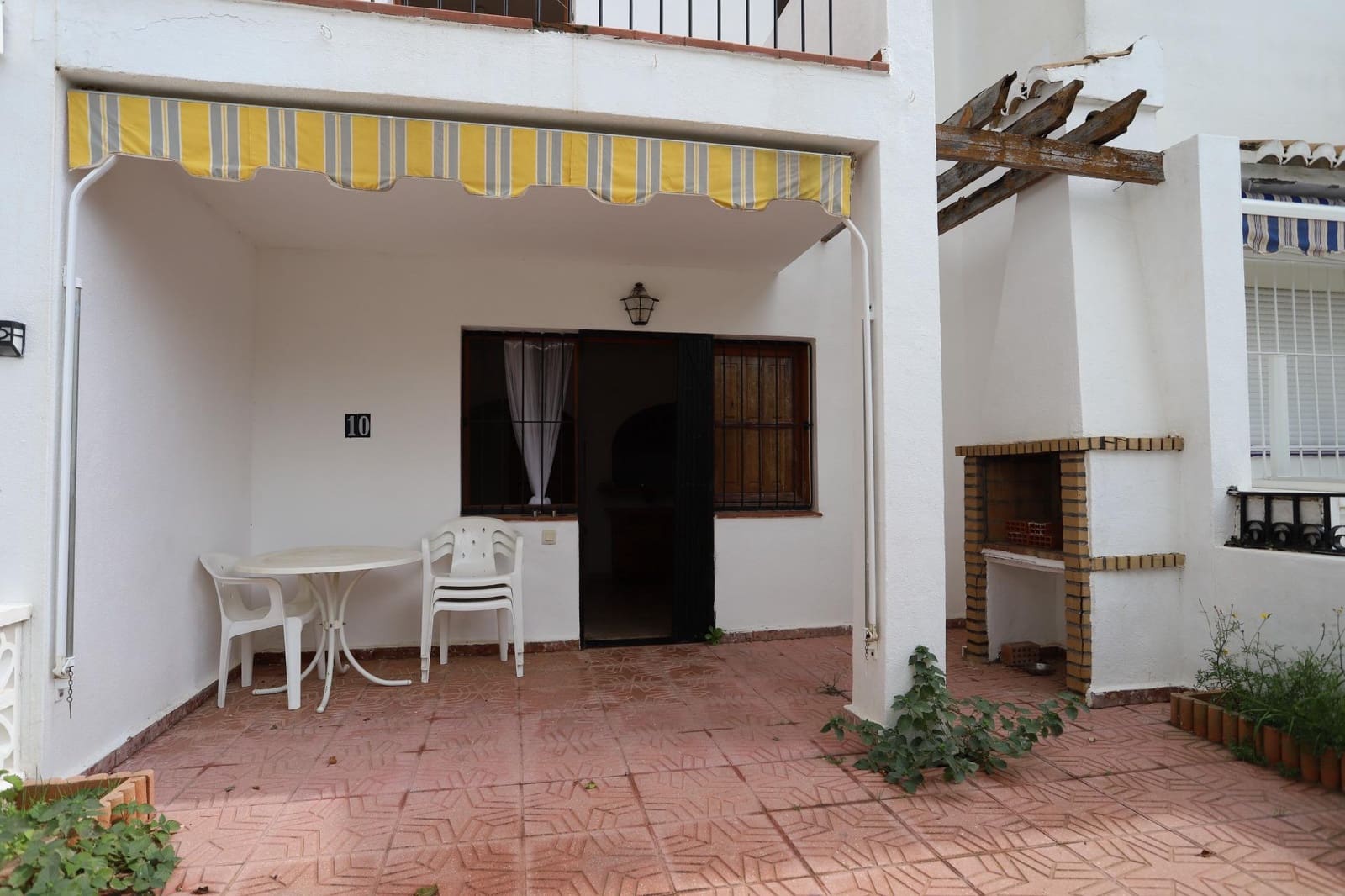 2 makuuhuone Rivitalo myytävänä paikassa Torrevieja mukana uima-altaan - 115 000 € (Ref: 9686780)