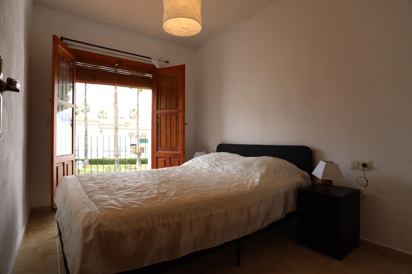 2 makuuhuone Rivitalo myytävänä paikassa Torrevieja mukana uima-altaan - 115 000 € (Ref: 9686780)