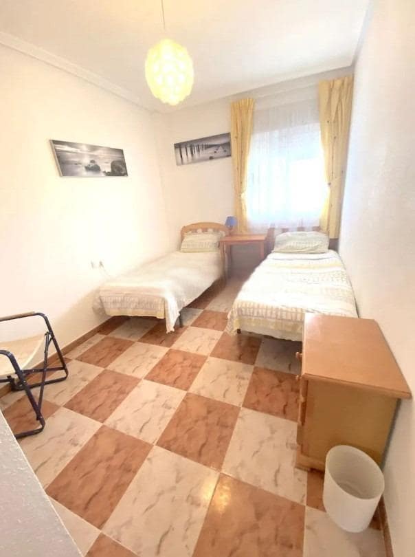 2 bedroom Flat for sale in La Zenia with pool - € 159,000 (Ref: 9741911)