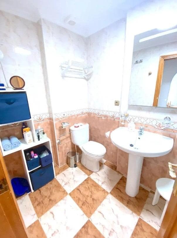 2 bedroom Flat for sale in La Zenia with pool - € 159,000 (Ref: 9741911)