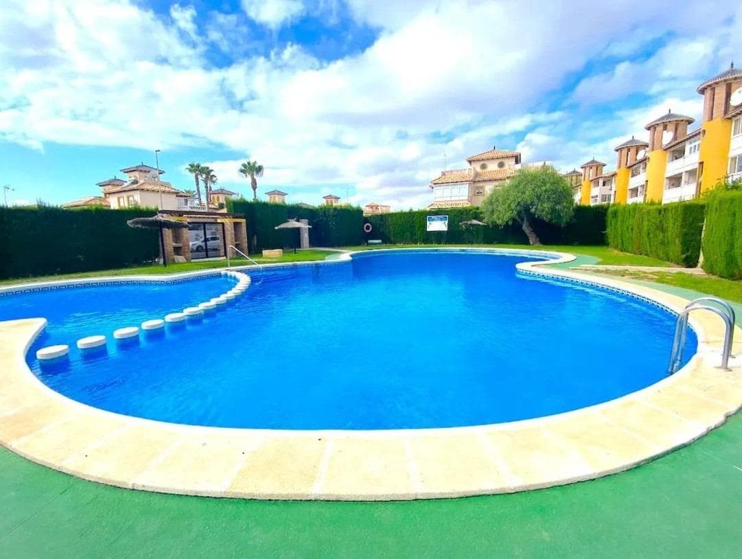 2 bedroom Flat for sale in La Zenia with pool - € 159,000 (Ref: 9741911)