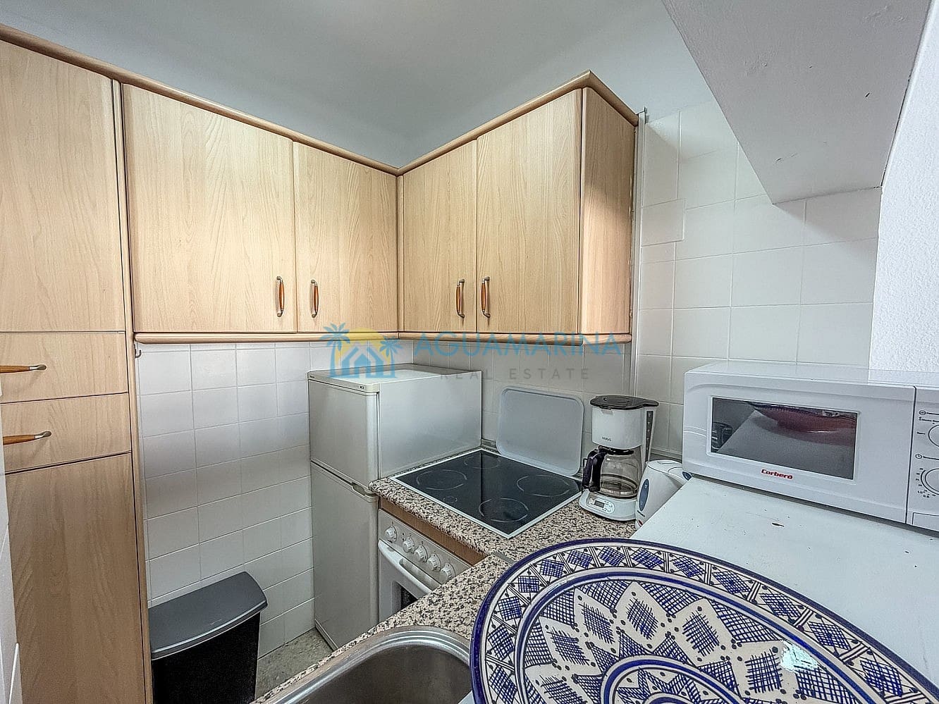 1 quarto Estúdio para arrendamento para férias em Torrox-Costa com piscina - 700 € (Ref: 10000613)
