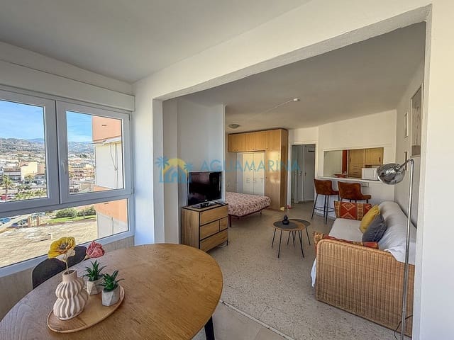 1 quarto Estúdio para arrendamento para férias em Centro Internacional, Torrox - 700 € (Ref: 10000613)