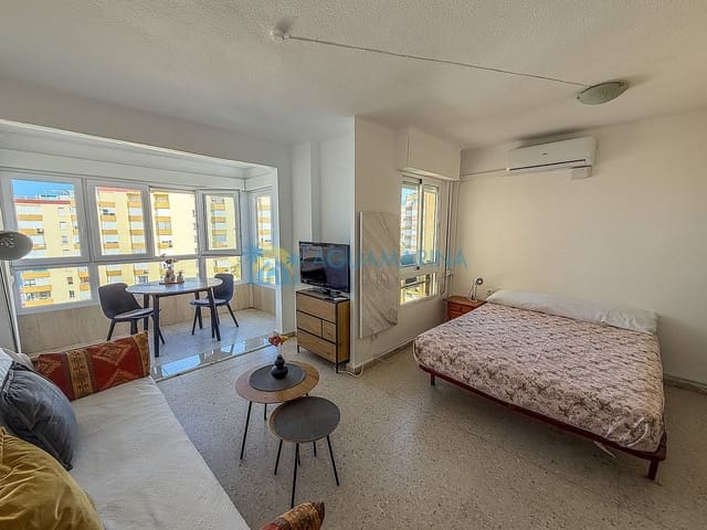 1 quarto Estúdio para arrendamento para férias em Centro Internacional, Torrox - 700 € (Ref: 10000613)